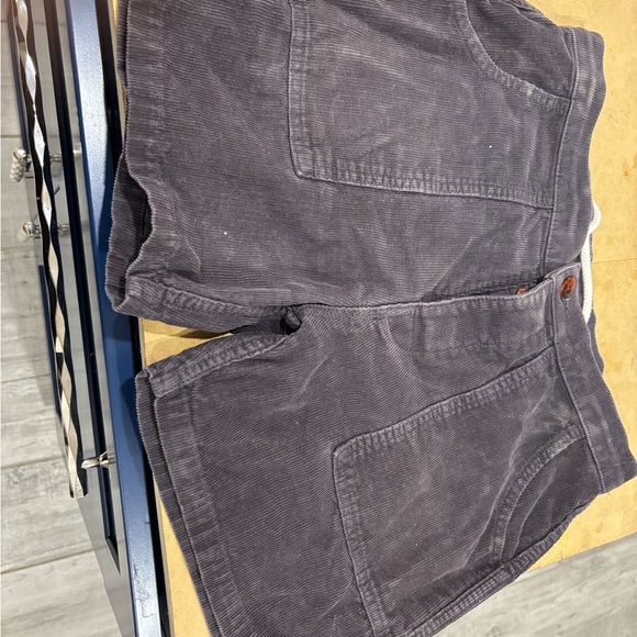 Birdwell Gray Corduroy Shorts with Wooden Buttons - Picture 4 of 4